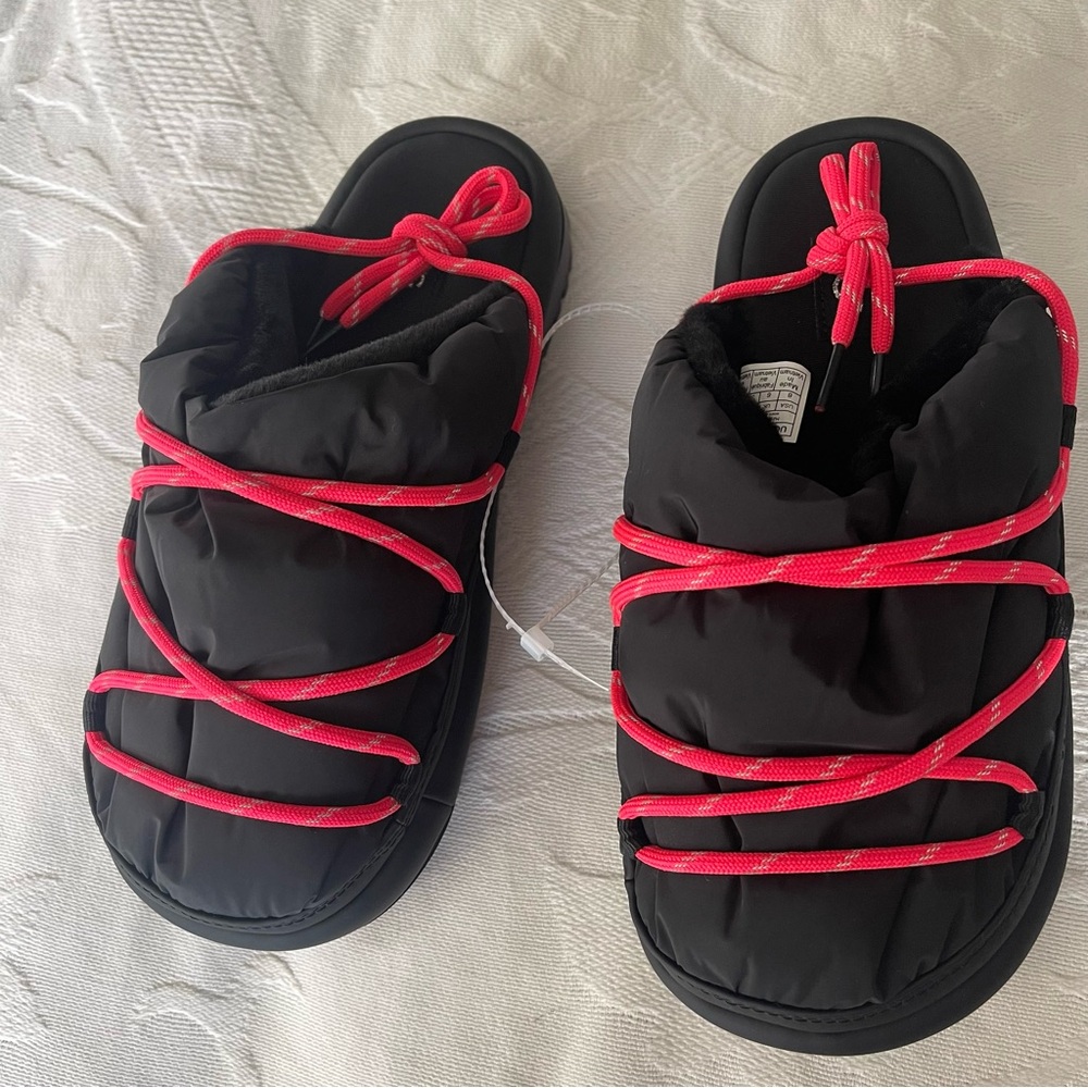 UGG Spaceslider Tech Slide Black Slippers - Picture 11 of 12
